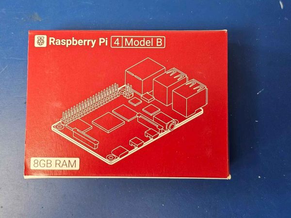 Raspberry Pi 4 Model B, 8GB DDR4 RAM, USB 3.0, PoE Enabled